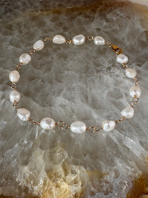 Gold and Freshwater Pearl Bracelet